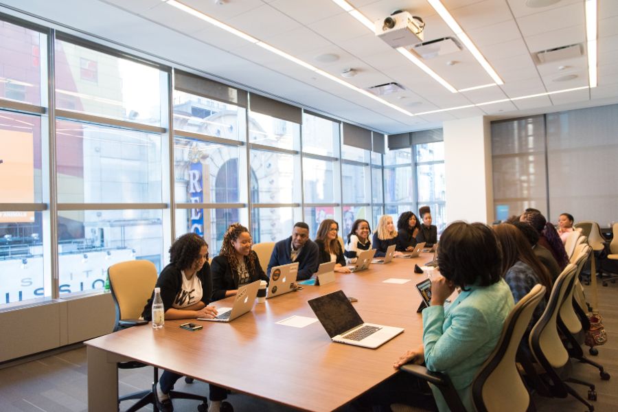 How to Choose the Best Conference Room Setup for Your Event 3 Conference room setup classroom layout